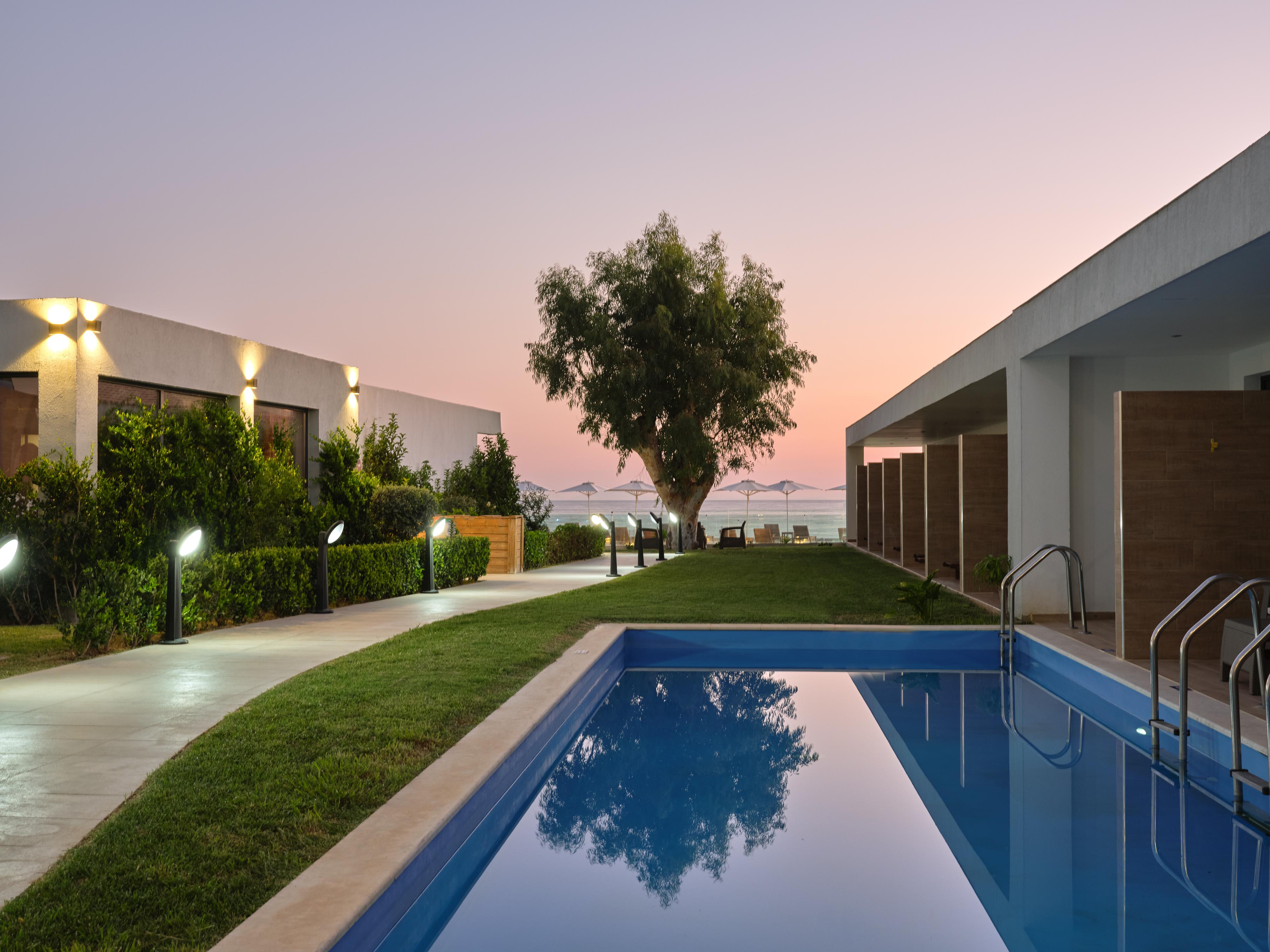 Cavo Orient Beach Hotel & Suites Drosia  المظهر الخارجي الصورة